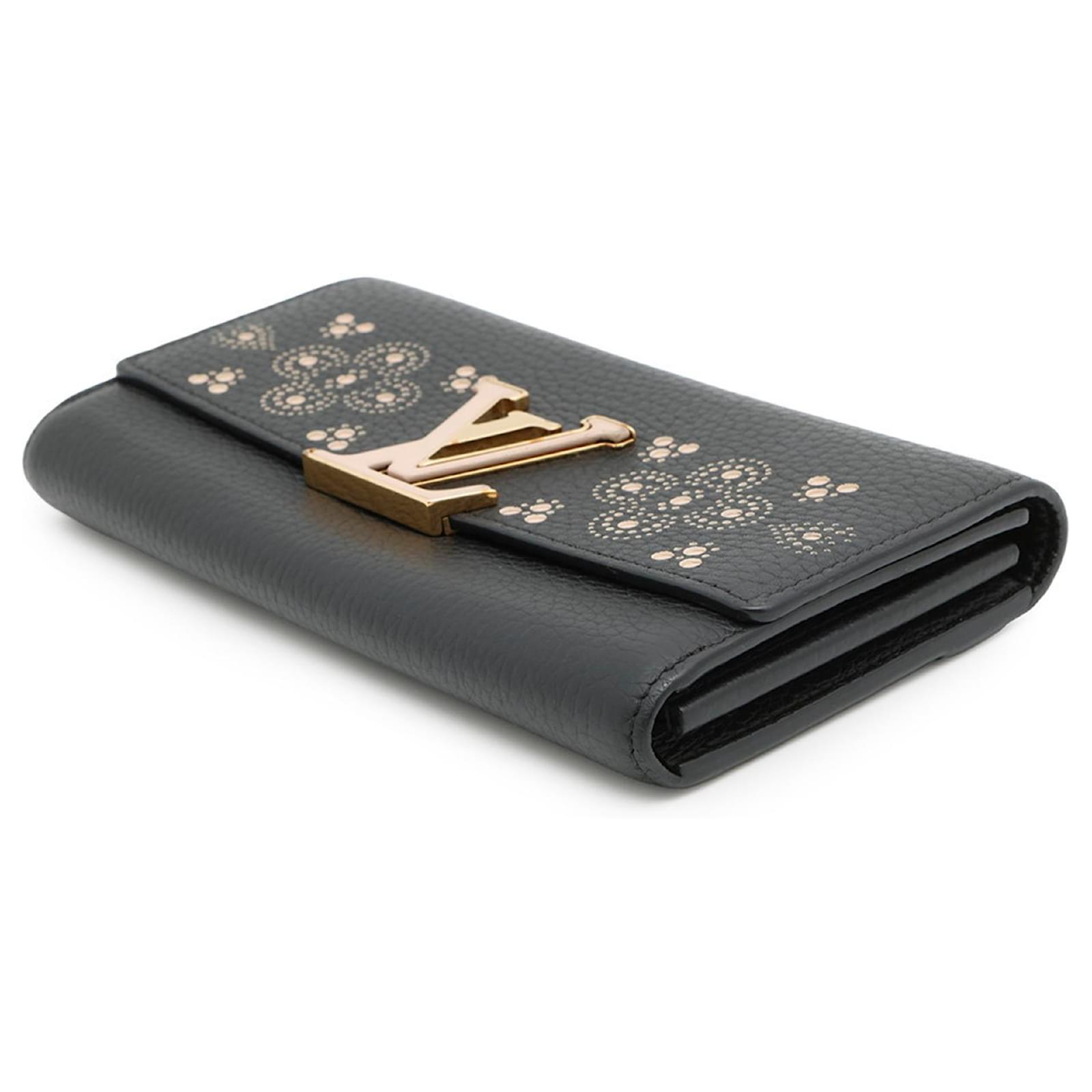 Louis Vuitton Capucines Taurillon Leather Long Wallet - Black