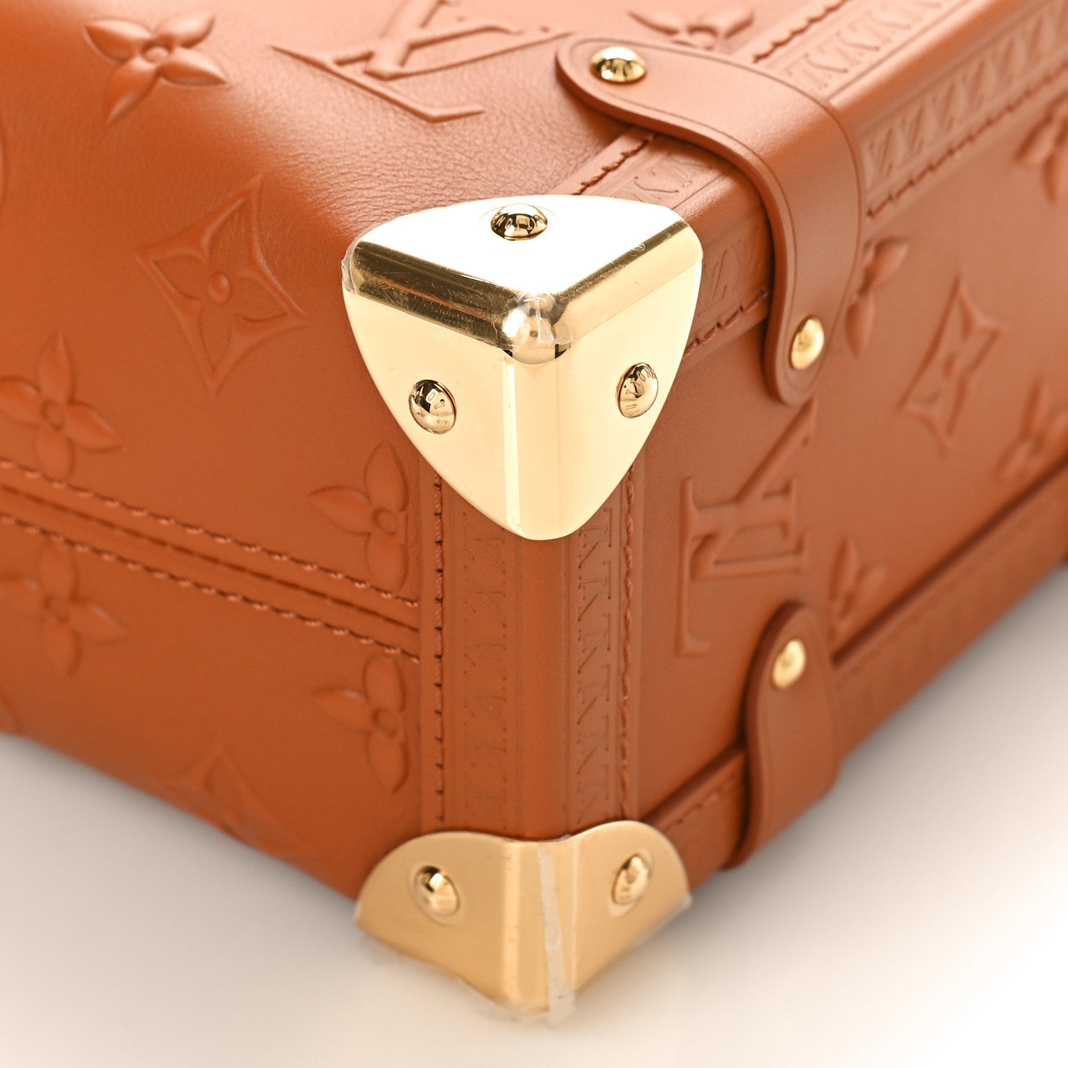 Louis Vuitton Side Trunk MM Clutch - Tan