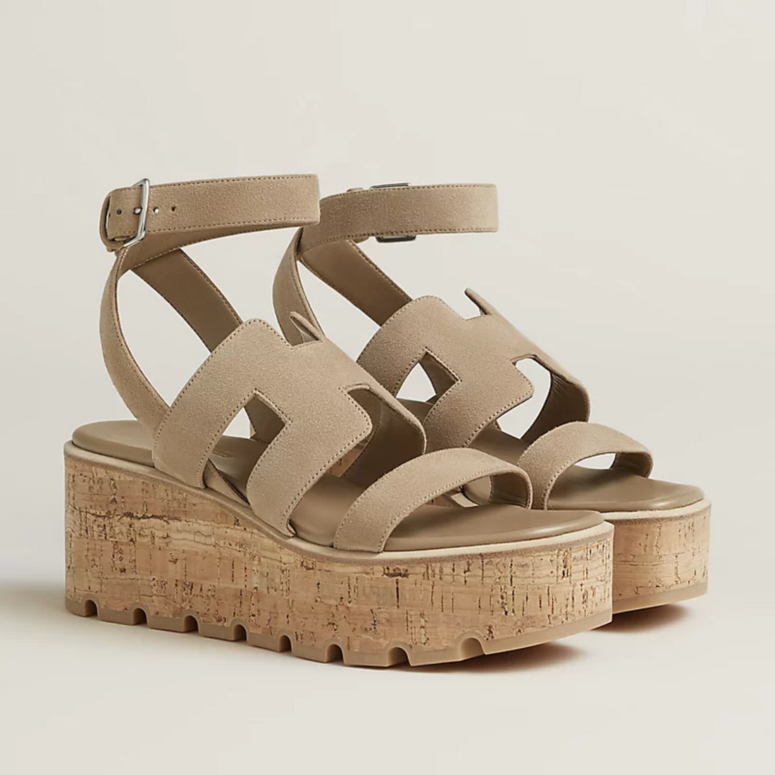 Hermes Havane 30 Suede Sandal - Beige
