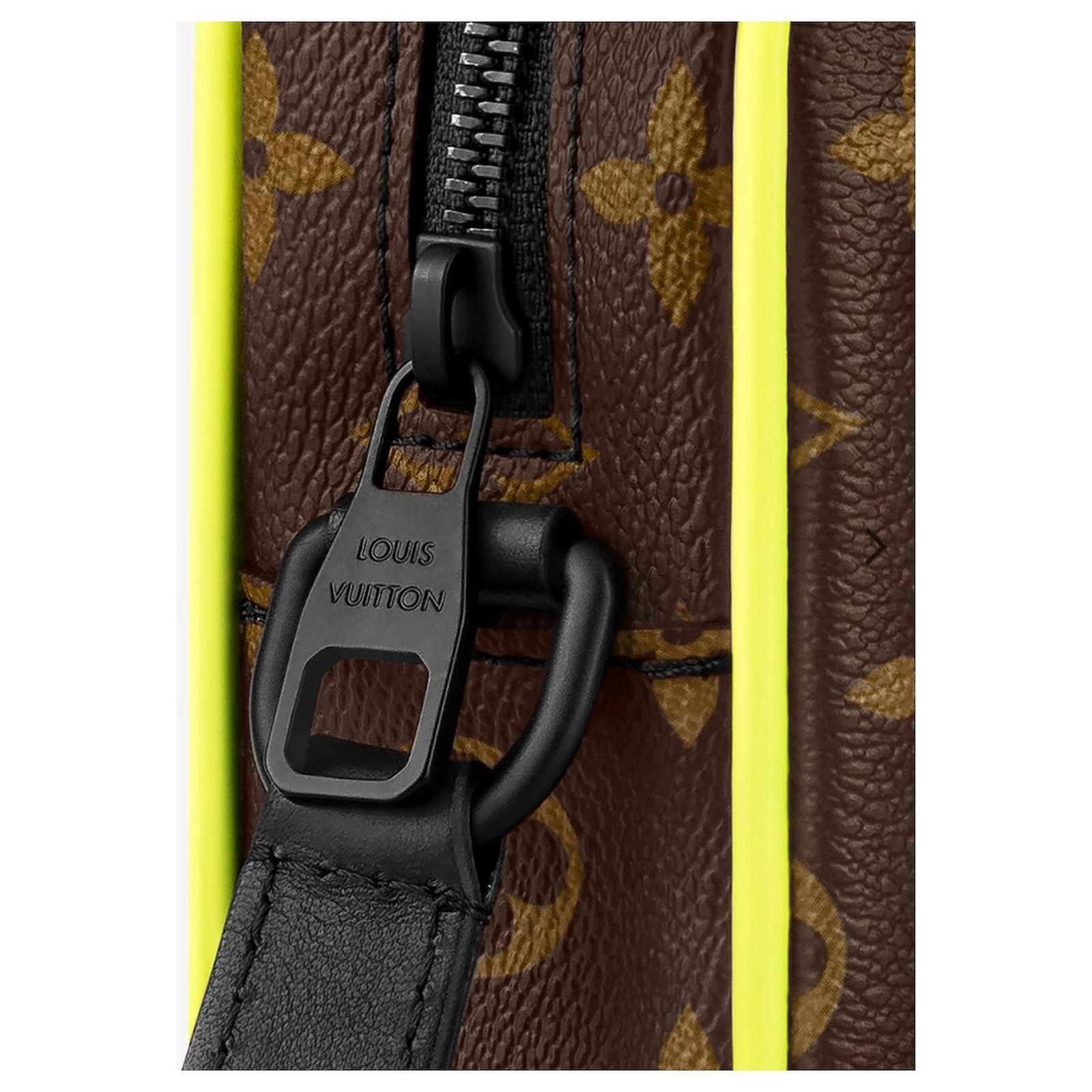 Louis Vuitton Christopher Wearable Wallet - Brown Yellow