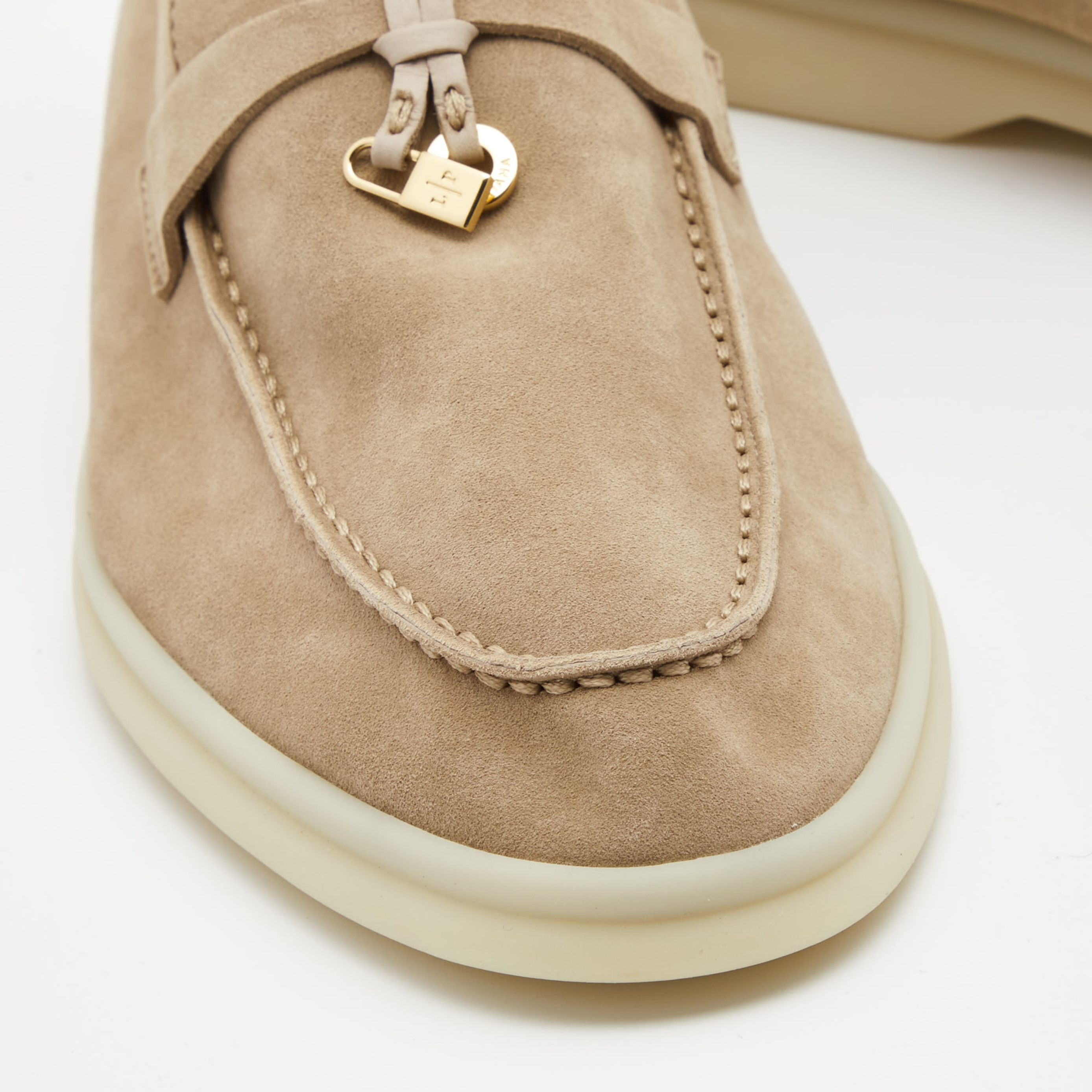 Loro Piana Summer Charms Walk Deerskin Loafers - Beige (119)