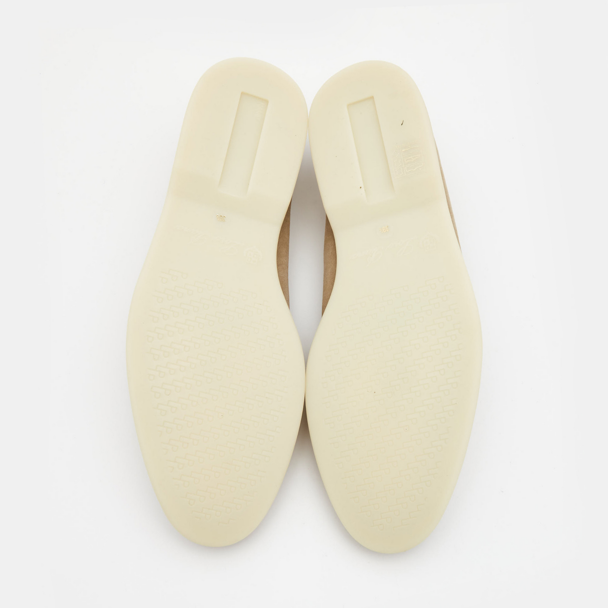 Loro Piana Summer Charms Walk Deerskin Loafers - Beige (119)