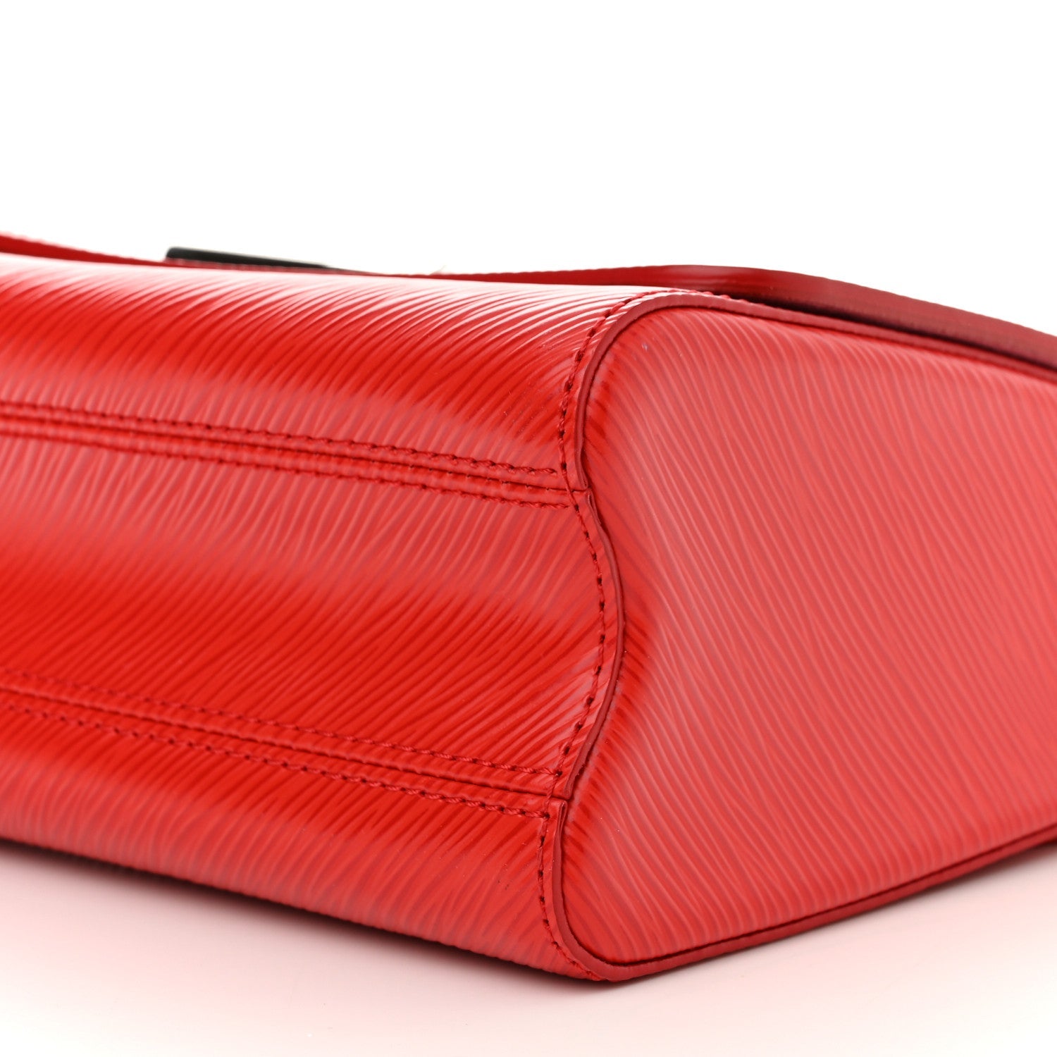 Louis Vuitton Epi Twist MM Shoulder Bag - Red