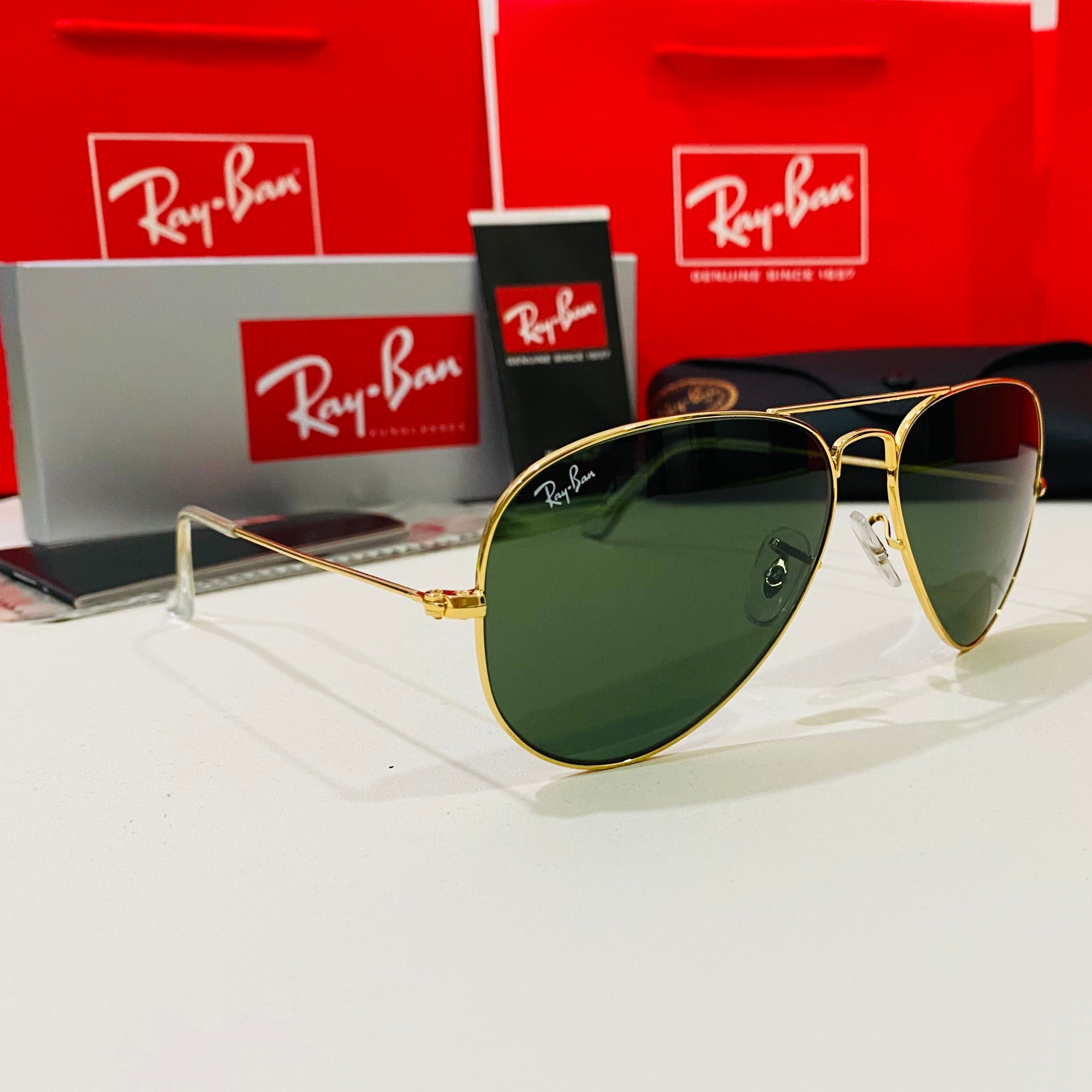 Ray Ban Aviator Classic RB3025 L0205 Gold Frame Sunglasses