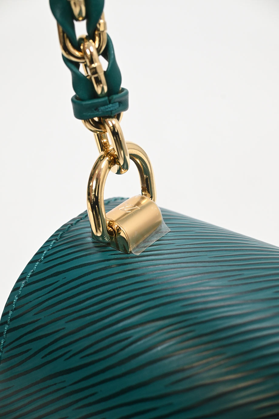 Louis Vuitton Twist MM Chain Shoulder Bag - Turquoise