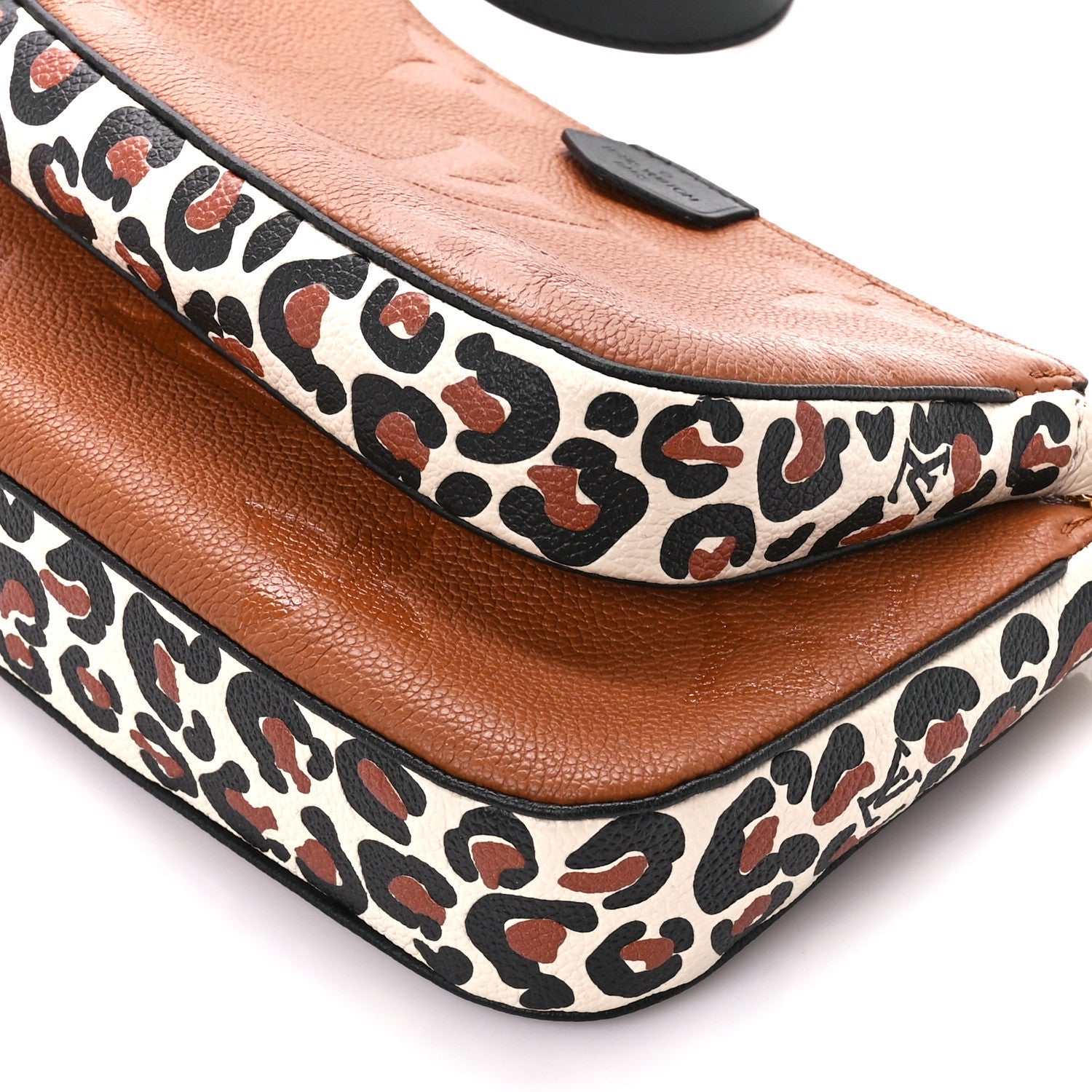 Louis Vuitton Wild At Heart Multi Pochette Accessoires Crossbody Bag - Caramel Brown