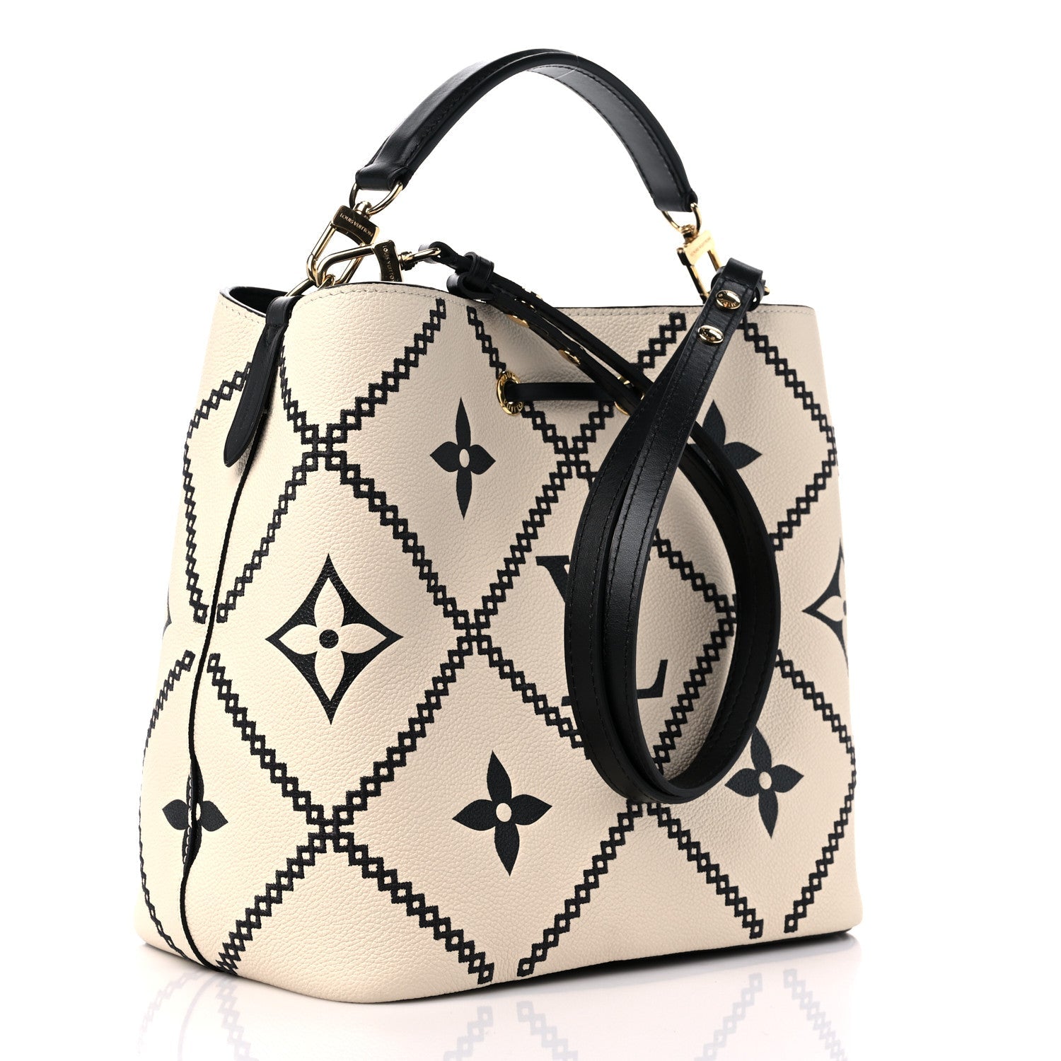 Louis Vuitton Giant Broderies NéoNoé MM Bucket Bag - White
