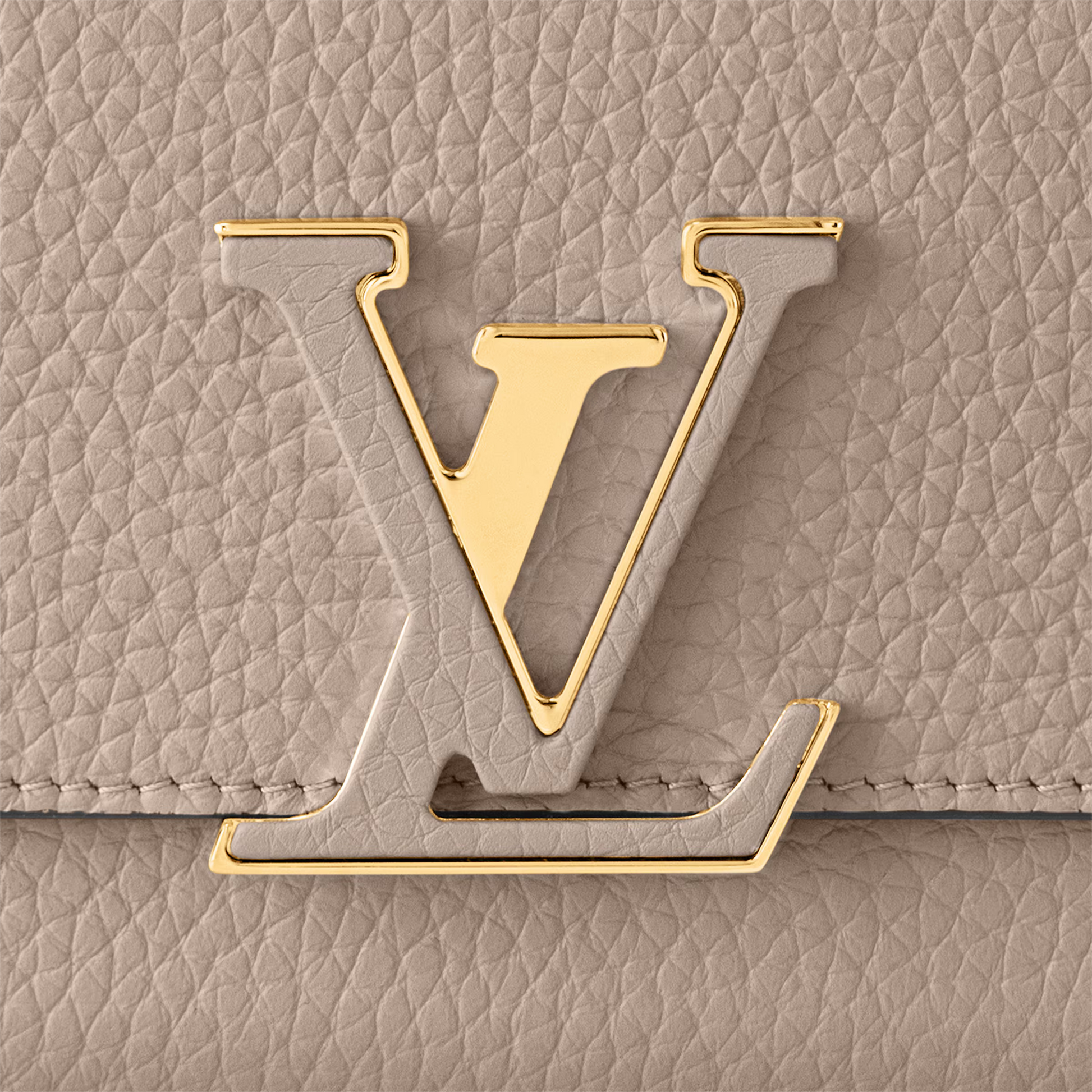 Louis Vuitton Taurillon Leather Capucines Wallet - Galet