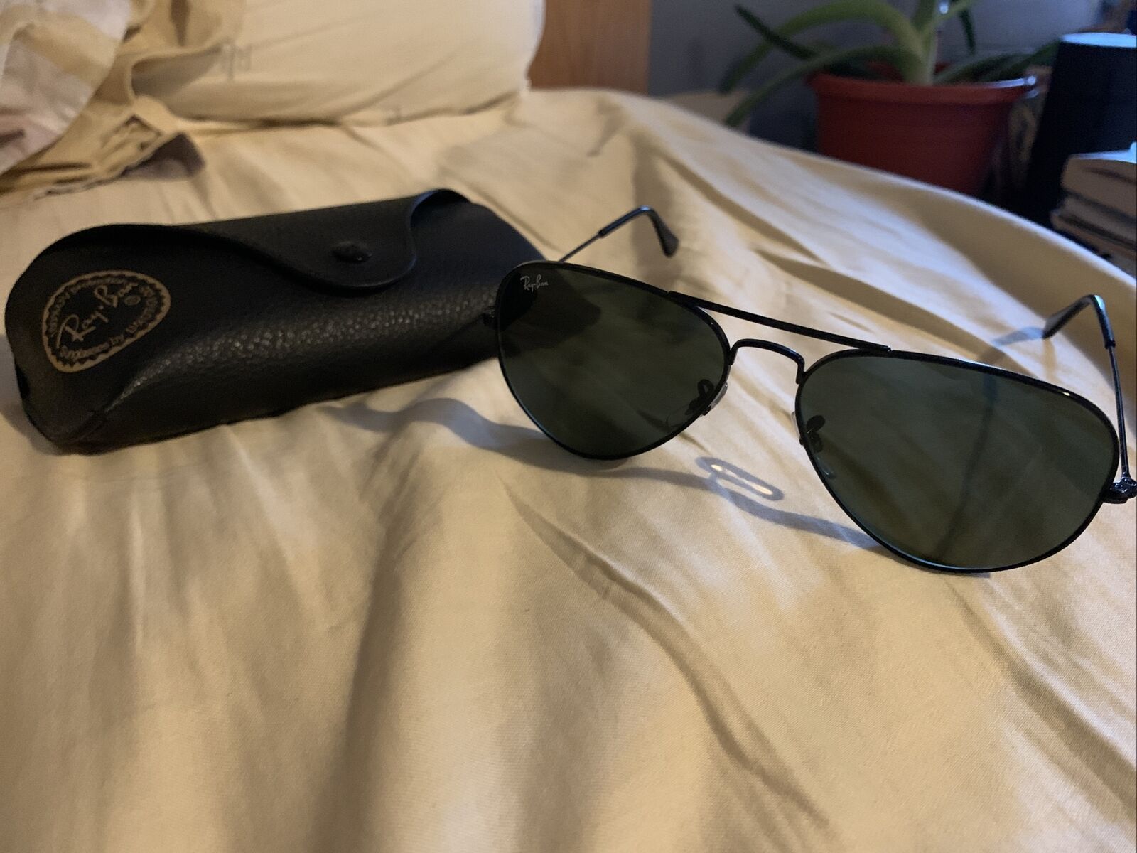 Ray Ban Aviator Classic RB3025 002/58 Black Frame Sunglasses